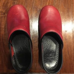 Red Dansko clogs